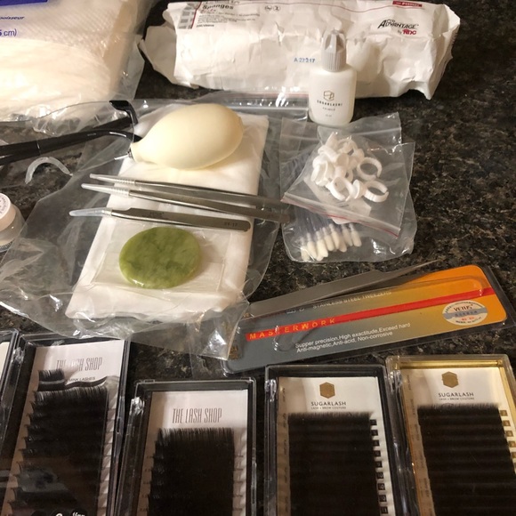 Eyelash Extension Supply Lot - Picture 3 of 13